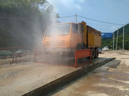 銅川分公司第二項目部全力打好揚塵治理攻堅戰(zhàn)