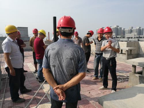 韓城分公司土建八項目部黨員爭當(dāng)“百日安全”活動標(biāo)兵