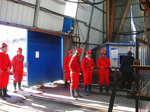 建設(shè)集團副總經(jīng)理王明智深入礦建二公司小保當(dāng)三項目部檢查指導(dǎo)工作