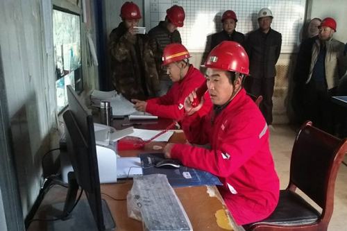 礦建二公司冶坪項目部開展瓦斯超限撤人應急演練