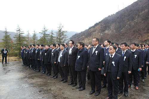 建設(shè)集團(tuán)召開(kāi)安全警示教育會(huì)暨安全生產(chǎn)例會(huì)