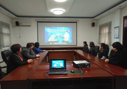 設(shè)備租賃中心女職工歡度“三八”婦女節(jié)