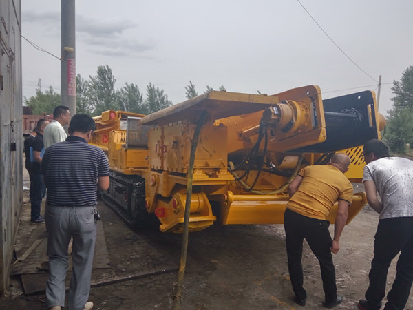 陜煤建設(shè)掘進(jìn)公司:驗收機電設(shè)備為紅柳林項目部安全生產(chǎn)保駕護航