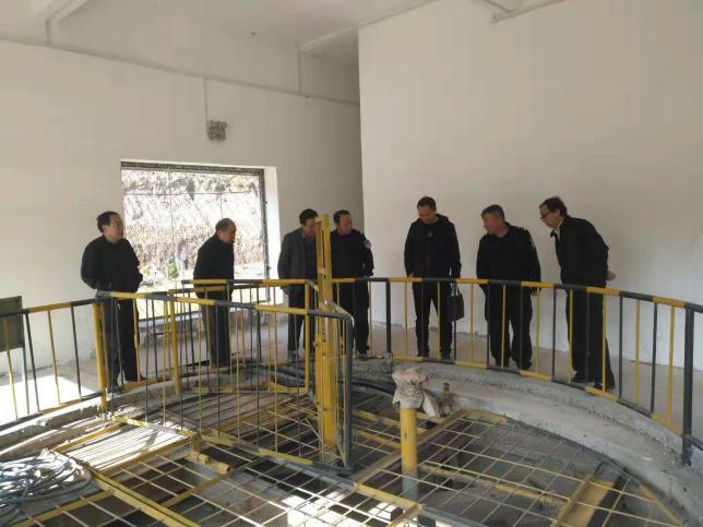 陜煤建設(shè)機電安裝公司承建的崔家溝風(fēng)井井筒電纜敷設(shè)改造工程順利通過驗收