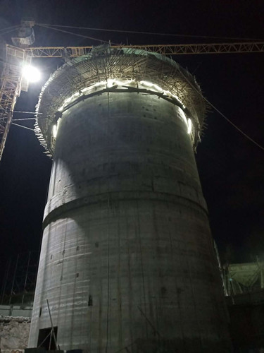 陜煤建設(shè)天工公司土建十部巧用LED燈帶解決筒倉(cāng)施工照明問(wèn)題