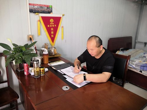 “有擔(dān)當(dāng)、有作為”的鐵軍隊(duì)長