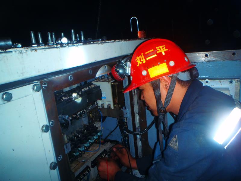 陜煤建設掘進公司：1207米！一機雙巷掘進再創(chuàng)佳績