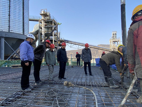 陜煤建設(shè)機電安裝公司完成球磨機房及電氣室主體澆筑工程