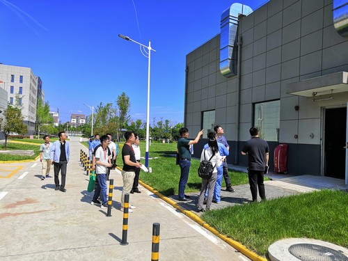 陜煤建設(shè)銅煤公司第十一項(xiàng)目部承建的陜煤化研究院新能源材料基地項(xiàng)目原料倉(cāng)庫(kù)A順利通過(guò)消防專項(xiàng)驗(yàn)收