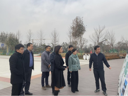 西安市發(fā)改委投資處處長荊蕊蒞臨空港城市中心公園PPP項目調(diào)研指導(dǎo)工作