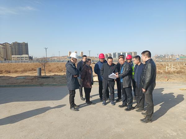 榆林市政協(xié)副主席、市發(fā)改委主任楊揚一行蒞臨科創(chuàng)新城同慧運動公園項目調研指導工作