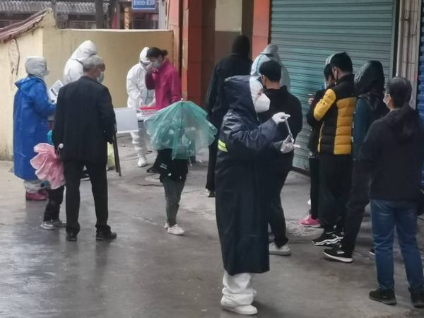 陜煤建設(shè)銅煤公司：踐行“大白”精神 青年“疫”不容辭