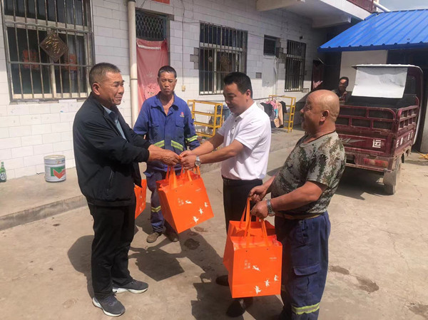 陜煤建設(shè)咸陽分公司安裝項目部：濃濃中秋情，慰問暖人心