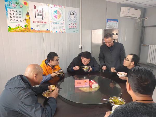 陜煤建設(shè)澄合分公司制止餐飲浪費(fèi)行動(dòng)“一刻不?！?></div>
                                <div   id=