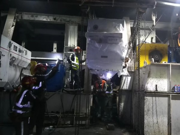 陜煤建設(shè)機電安裝公司提前2天完成小保當(dāng)煤礦帶式輸送機工程