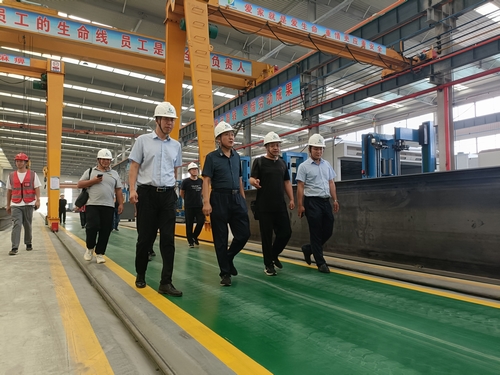 陜煤建設榆林公司承建的杭蕭綠色鋼結構產(chǎn)業(yè)化制造基地項目順利通過竣工預驗收