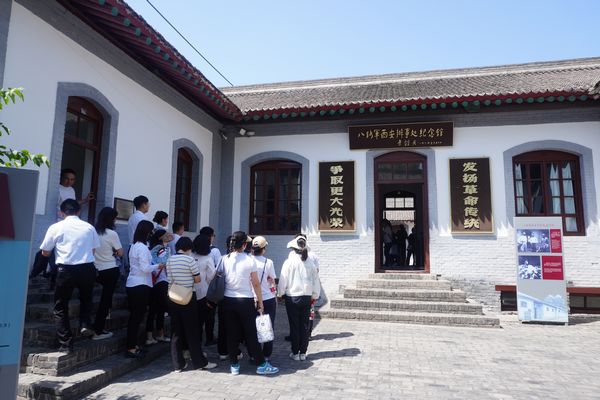 陜煤建設天工公司：開展“傳承五四薪火 賡續(xù)紅色血脈”主題黨日活動