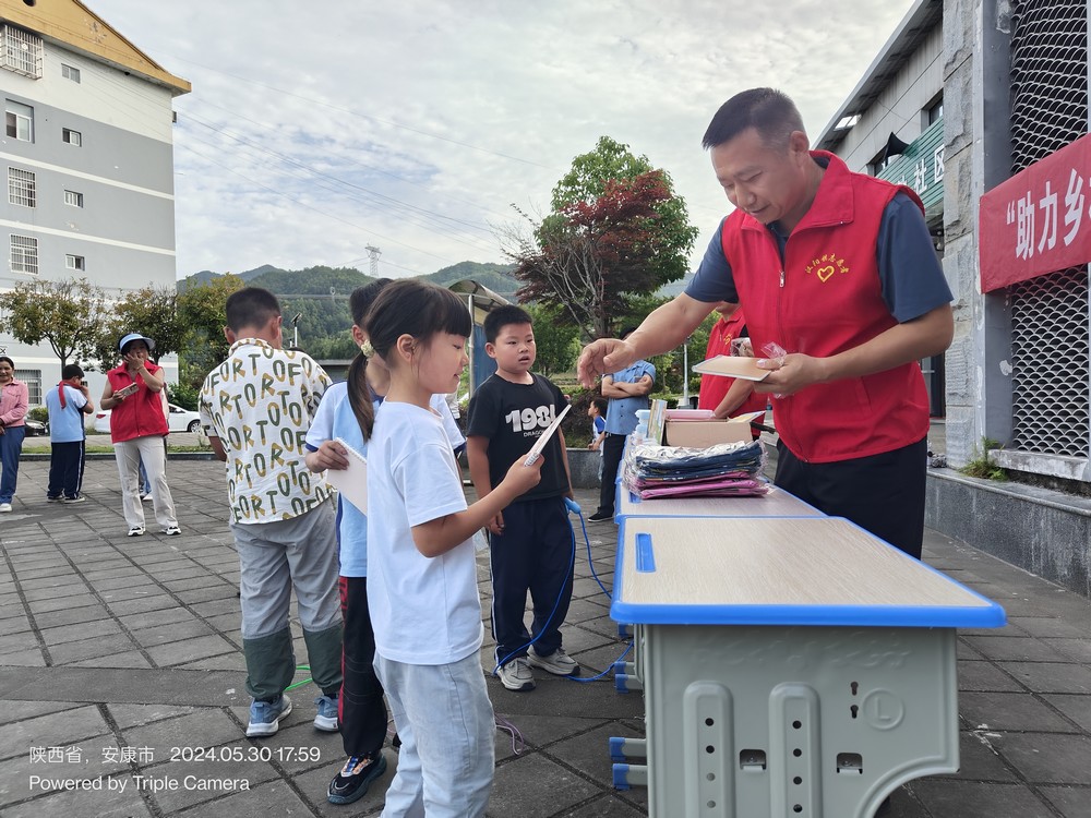 陜煤建設(shè)定點(diǎn)幫扶村：為了大山孩子們的笑臉和心愿