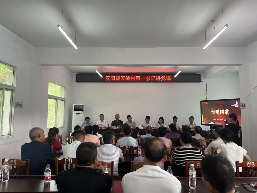 陜煤建設(shè)駐村工作隊(duì)：助力村上 幫在心上