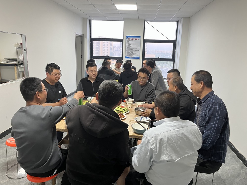 國慶工地 美味飄香暖人心