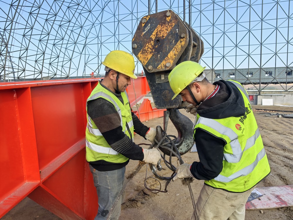 陜煤建設(shè)天工公司新疆第一項(xiàng)目部：酣戰(zhàn)十月黃金期，沖刺節(jié)點(diǎn)保進(jìn)度