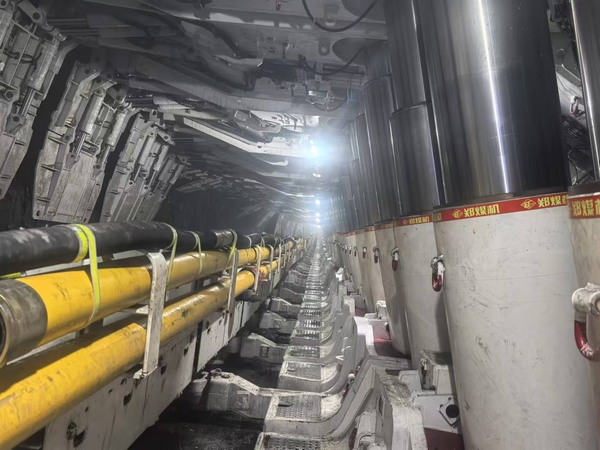 陜煤建設(shè)煤礦運(yùn)營(yíng)服務(wù)分公司：可可蓋煤礦11211綜采面啟動(dòng)聯(lián)合試運(yùn)行