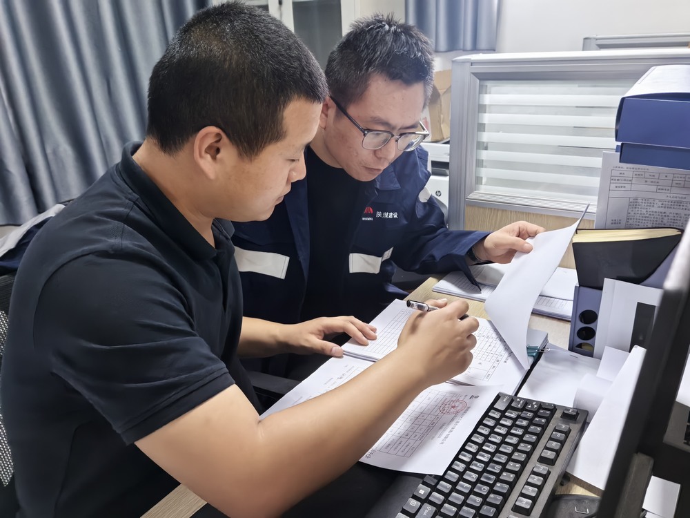 陜煤建設洗選煤運營公司第五項目部：當“師帶徒”遇上“教師節(jié)” 感恩薪火永相傳