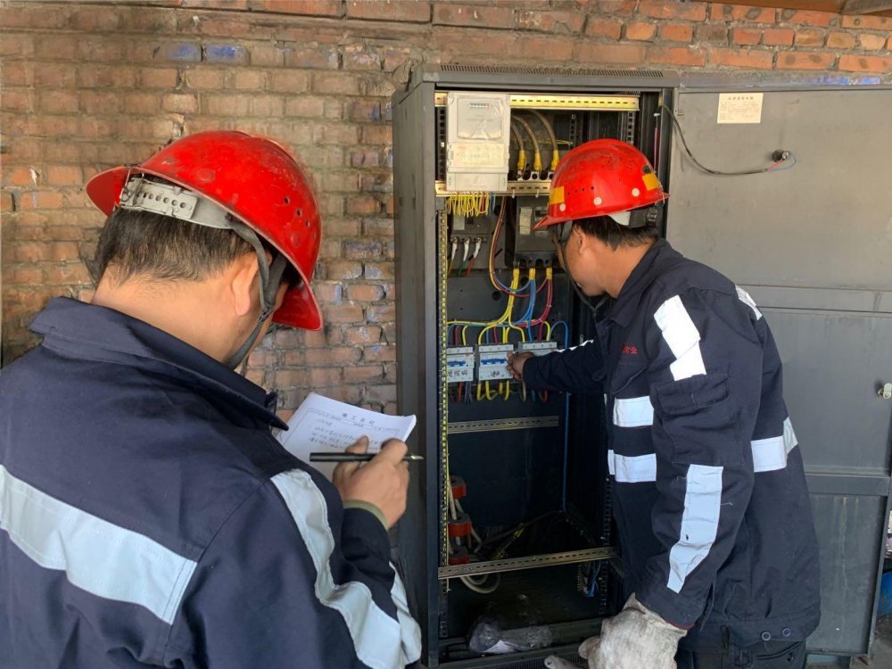 陜煤建設(shè)韓城分公司張家峁項目部：擰緊機(jī)電“安全閥” 沖刺百日安全目標(biāo)