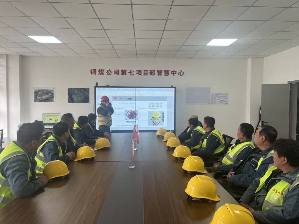 陜煤建設(shè)銅煤公司第七項(xiàng)目部:扎實(shí)開(kāi)展勞務(wù)隊(duì)新入場(chǎng)人員“三步走”安全管理工作
